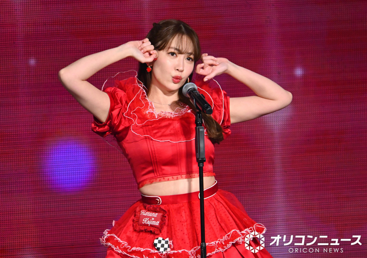 こじはる、最年長も変わらぬアイドル姿に衝撃の声「現役かと錯覚