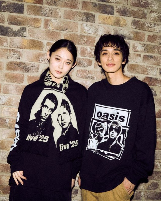 オアシス、来日公演グッズを神戸で初販売 日本限定デザインも…神戸阪急
