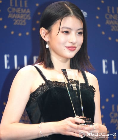画像・写真 | 北川景子、スタイル際立つ真紅のドレスで登壇 来年は