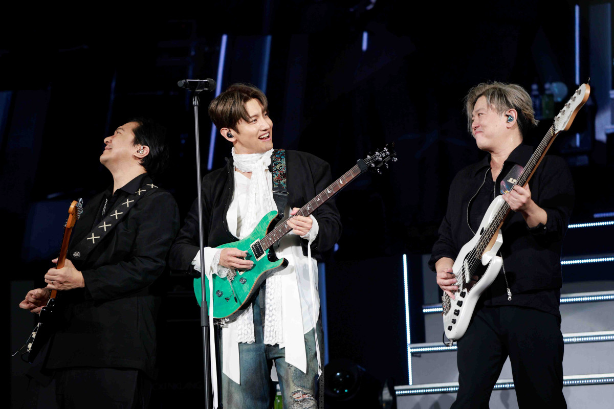 東方神起　フリスビー　チャンミン　日産ver.　2018　レア 東方神起 フリスビー チャンミン 日産ver. 2018 レア 東方神起 LIVE