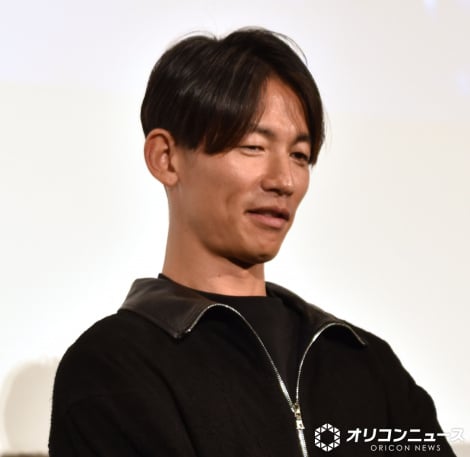 �f��wUVERworld THE MOVIE: 25 to EPIPHANY�x�O��ՁI���J�L�O��f�㕑�䂠�����ɓo�d����UVERworld�E�^���Y �iC�jORICON NewS inc. 