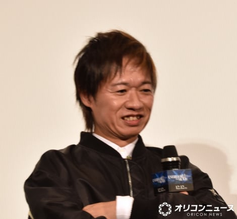 �f��wUVERworld THE MOVIE: 25 to EPIPHANY�x�O��ՁI���J�L�O��f�㕑�䂠�����ɓo�d����UVERworld�E���� �iC�jORICON NewS inc. 