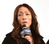 �f��wUVERworld THE MOVIE: 25 to EPIPHANY�x�O���!���J�L�O��f�㕑�䂠�����ɓo�d����UVERworld�E�� (C)ORICON NewS inc. 