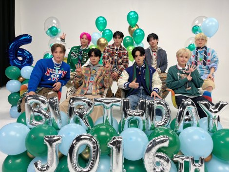 ����6���N�L�O���z�M�wJO1 6th Birthday PARTY YouTube Live�x�̖͗l�iC�jLAPONE ENTERTAINMENT 