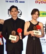 �w��50���m�f��܁x�\�����ɓo�d����(������)�g�򗺁A�k��i�q (C)ORICON NewS inc. 