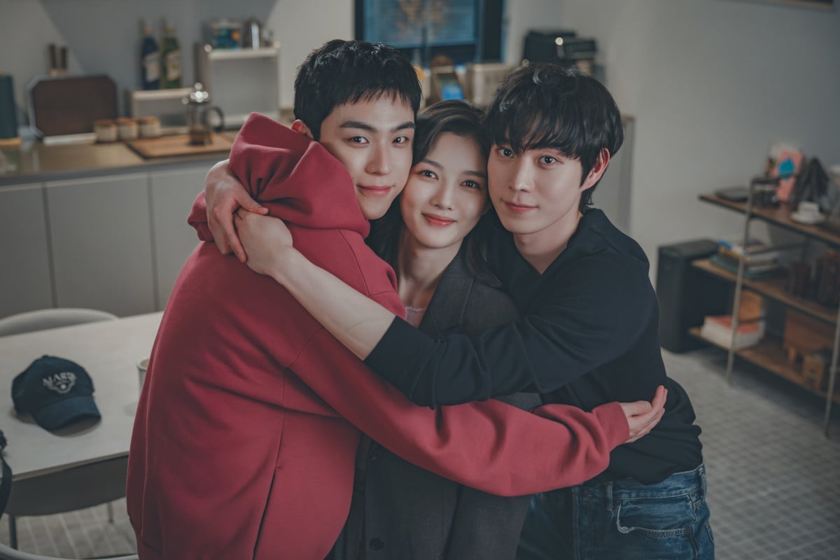 weȂXxfBYj[vX̃RecuhX^[ɂāASbƐzM(C)2025 Tving & Studio Dragon All Rights Reserved 