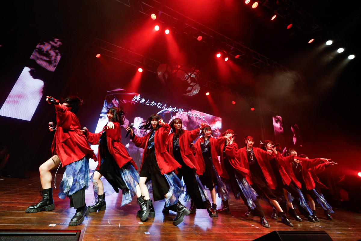 コンプ複数！ 紅白生写真2 紅白速報③純烈が〝サプライズ〟で群馬の民家から生中継 リモコンで