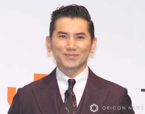 �{�؉�O �iC�jORICON NewS inc. 