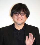 �f��w�ʂĂ��Ȃ��X�J�[���b�g�x���J��畑�䂠�����ɓo�d�����דc��ē� (C)ORICON NewS inc. 