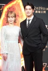 �f��w�A�o�^�[:�t�@�C���[�E�A���h�E�A�b�V���x�t�@�C���[�X�e�[�W�C�x���g�ɓo�d����(������)���ܐ���A�Αq�m�A (C)ORICON NewS inc. 