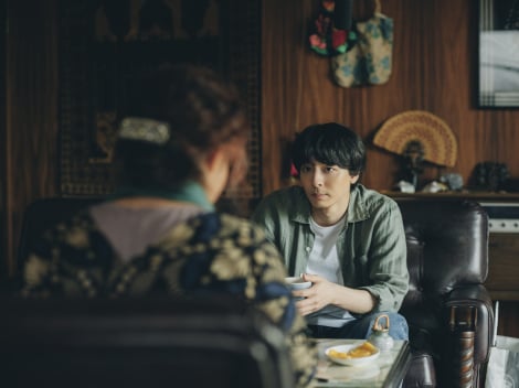 高杉真宙主演、映画『架空の犬と嘘をつく猫』（2026年1月9日公開）場面写真（C）2025 映画「架空の犬と嘘をつく猫」製作委員会 