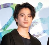 �f��wWIND BREAKER/�E�B���h�u���C�J�[�x ���J��畑�䂠�����ɓo�d�����،ˑ吹(C)ORICON NewS inc. 