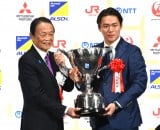 �R�{�R�L�A���{�v���X�|�[�c��܎�܂œ��{�M�� �싅�I��Ƃ��Ă͑�J�ĕ��ȗ�4�N�Ԃ� 