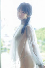 1st�ʐ^�W�w���ݏؖ��x�ɓo�ꂷ�鑸�݂������č���(C)�o�t��/�B�e:���c���m�� 