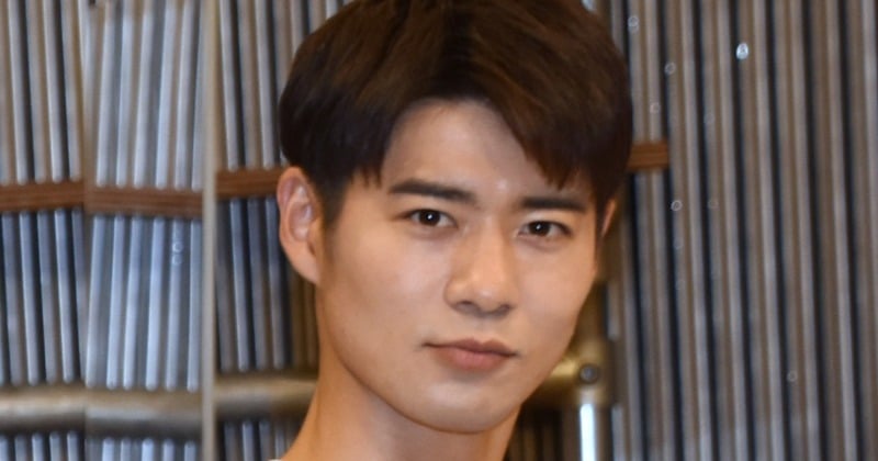 ボイメン・辻本達規「ごめんなさい!!折れました!」ギプス姿の写真公開 ファンはエール「絶対そこに体重かけないように気をつけて」