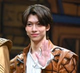 �~���[�W�J���w�T���V���O�E���b�e��! �x�J�����O��ނɓo�d����CLASS SEVEN�E�哌���� (C)ORICON NewS inc. 