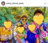 SHELLY�u���̉Ă���A�������Ƒ��͊C�O�ł̐������n�߂邱�ƂɂȂ�܂����v (�ʐ^�̓C���X�^�O���� @shelly_official_shelly ���) 