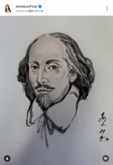 �A���~�J�u�y���ŕ`�����A�V�F�C�N�X�s�A�̎��̊G�v(�ʐ^�̓C���X�^�O���� @ahnmikaofficial ���) 