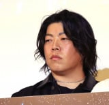 �f��wUVERworld THE MOVIE: 25 to EPIPHANY�x���J�L�O���䂠�����ɓo�d����UVERworld�E���� (C)ORICON NewS inc. 