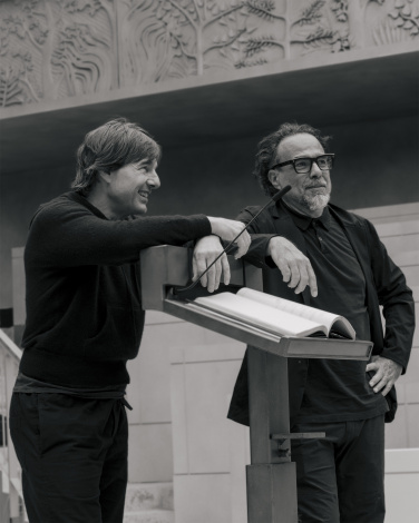 �g���E�N���[�Y�A�A���n���h���EG�E�C�j�����g�D�ē̃I�t�V���b�g���f��wDIGGER�^�f�B�K�[�x�i����FDIGGER�j2026�N���J���� �iC�j2025 WBEI and Legendary 