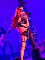 ���c�Җ��́g�́h�̖��͂𑶕��Ɂ@25���N�f�B�i�[�V���[�wLove��Songs�x���J�� 