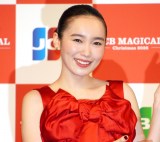 �wJCB �}�W�J�� �N���X�}�X 2026�x���\��ɓo�d�����іL�܂肦 (C)ORICON NewS inc. 