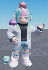 �uRoblox�v���Ɂu�}�C�N���y�b�g�v�̃o�[�`������Ԃ��o��B�J���t���ȃ}�b�v�̒��ɉB�ꂽ�u�}�C�N���y�b�g�v��T���Ď��W���邱�Ƃ��ł���B 