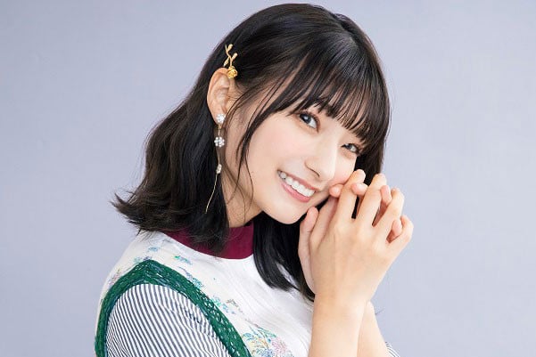 声優・高野麻里佳、ミニスカ＆肩出しサンタ姿 オフショットに衝撃
