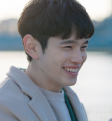 2026�N1��9���X�^�[�g�w�����o�g���t�B�[���h37�x�ɏo�������؍N��(C)�u�����o�g���t�B�[���h37�v����ψ��� 