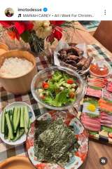 �C���g�A���R�u#�T���^���񗈂܂��悤�Ɂv(�ʐ^�̓C���X�^�O���� @imotodesse ���) 