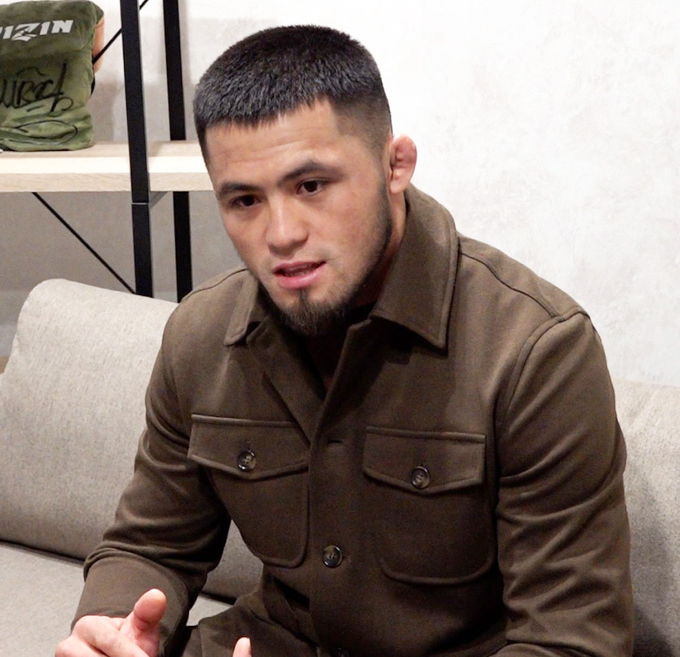 RIZIN シェイドラエフ 直筆サイン入り写真 ② フェザー級王者 VS朝倉未来 RIZIN シェイドゥラエフ 直筆サイン② 朝倉未来 - メルカリ