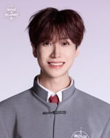 �w�{�C�v��2�xHOME RACE�A�f�r���[�����o�[���� �f�r���[�Ȃ�Stray Kids�E3RACHA���S�� 