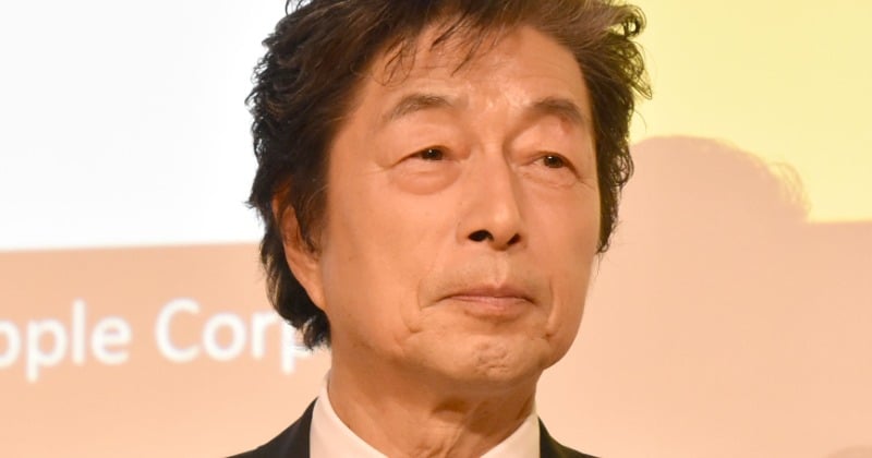 中村雅俊、“妻”らと集合ショット おそろいユニフォーム姿「本当に仲良しさんすぎて癒されます」