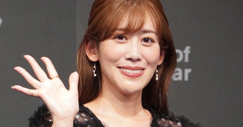 中川安奈、“気合い”のミニ丈姿を公開 ファン反応「ミニスカ過ぎるよ」「脚が綺麗ですね」