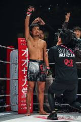 �w RIZIN�t���̒����ҍՂ�x���V����vs.�W�����[ 