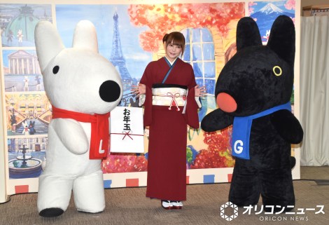 �w���T�ƃK�X�p�[�� POP UP �}���V�F in GINZA�x�I�[�v�j���O�C�x���g�ɎQ�����������Ďq �iC�jORICON NewS inc. 