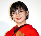 �f��w���{�̂�����x���J�L�O���䂠�����ɓo�d�����V�����w�Z�̃��[�_�[�Y�ESUZUKA (C)ORICON NewS inc. 