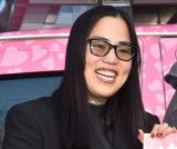 �f��w�ЉЏ��x�S���s�r�o�����ɏo�Ȃ�������񃌃g���B�o�@ (C)ORICON NewS inc. 