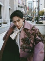 ���c�[���A����15���N��6�N�Ԃ�ʐ^�W��5�E12�ɔ����u�����ȈӖ��ł�����ƃ{�����[�~�[����(��)�v �g�X��ɕ����~�肽���c�[���h�Ȃǐ�s�J�b�g���� 