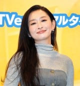 TX�h���}�w���ȑ{���̎�w�x�̋L�҉�ɏo�Ȃ������܊��q(C)ORICON NewS inc. 