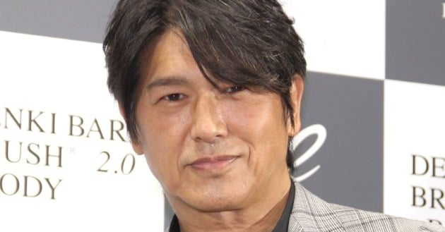 高橋克典、“夫婦で共作”した手作り雑煮を披露 かまぼこは妻が飾り切り「華やかな盛り付け」「彩がきれい」「奥様との合作素晴らしいです」