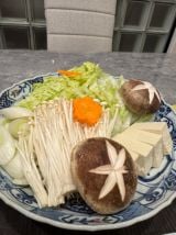 �x�����݁u����͎�l�Ɠ�l�ŁA��������������y���݂܂����v(�ʐ^�̓u���O���) 