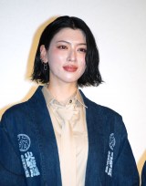 �A�j���w�΋� �H�B�ڂ�Αg�x�g�[�N�V���[�ɓo�d�����O�g�ʉ� (C)ORICON NewS inc. 