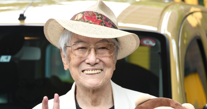 「まさに神様の位」…浜村淳、91歳誕生日に祝福の声 笑顔の近影 「田原総一朗さんからもお祝いの品」