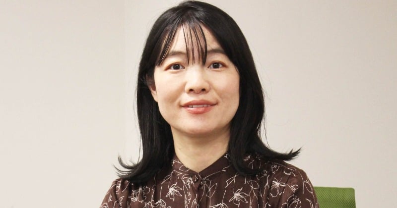 イモトアヤコ、40歳の誕生日を親友・北川景子に祝福される “めで鯛”ケーキを前に2ショット披露「お2人ともかわいい」