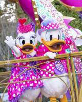 �����f�B�Y�j�[�����h�w�~�j�[@�t�@���_�[�����h�x(C)Disney 