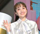 �w�D���ɂ��Ȃ��ɐ����Ă݂�WWITH MY MELODY�x�v���X���\��ɓo�ꂵ����������N���[�o�[Z�E�S�c�č؎q (C)ORICON NewS inc. 