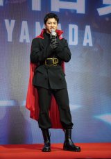 �f��w�A�x���W���[�Y/�h�D�[���Y�f�C�x�u�q�[���[�̓��v�A�x���W���[�Y�d��j���[�X���\�C�x���g�ɓo�d�����R�c�T�M (C)ORICON NewS inc. 