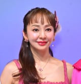 �w��32�񂽂��̗F���G�X�e�e�B�b�N�V���f�������2026�x���ʔ��\�E���܎��ɏo�Ȃ����_�c���� (C)ORICON NewS inc. 