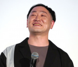 �L�g�̕� ����ŃA�h���u��́w�ʔ����18�l�x ������f�`�f��w��������l�Ɖ��c�����`��������l�p���֍s���`�x�ő���f�O��ՃC�x���g�ɓo�d�����C���|�b�V�u���E������ (C)ORICON NewS inc. 